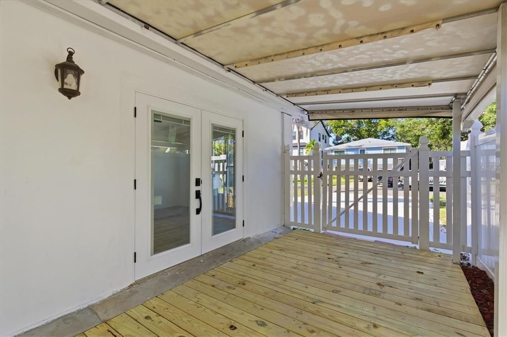 На продажу: $439,900 (3 спален, 2 ванн, 1230 Квадратных фут)