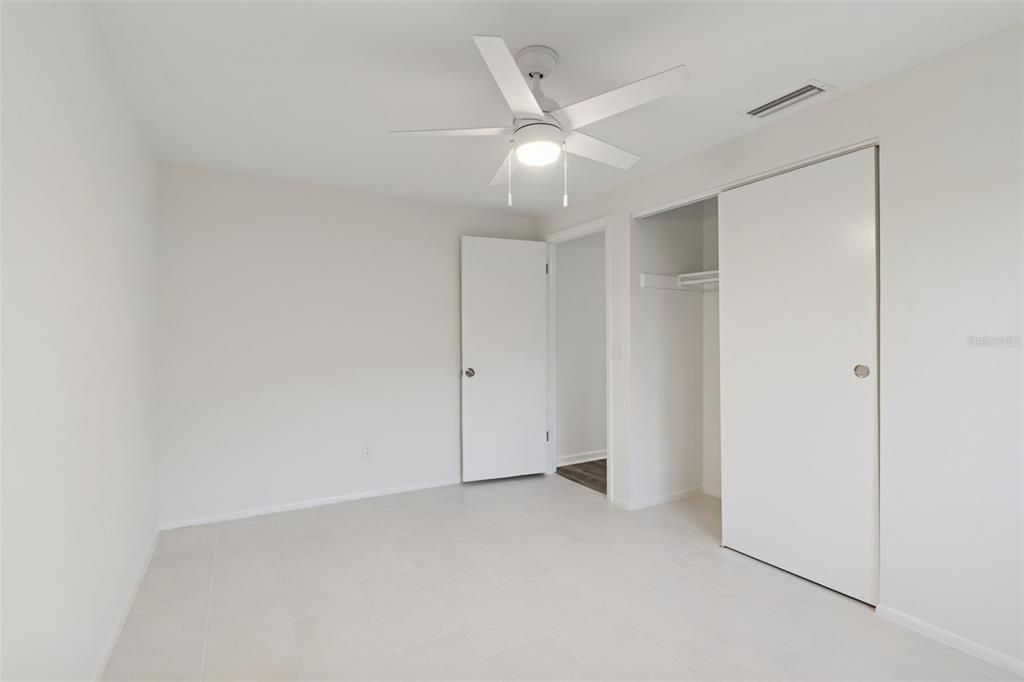 En Venta: $565,000 (4 camas, 2 baños, 1380 Pies cuadrados)