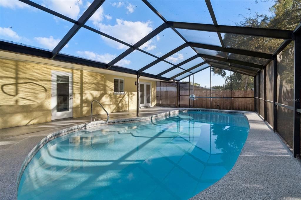 En Venta: $565,000 (4 camas, 2 baños, 1380 Pies cuadrados)