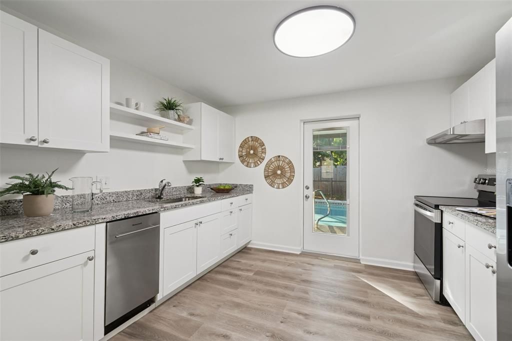 En Venta: $565,000 (4 camas, 2 baños, 1380 Pies cuadrados)