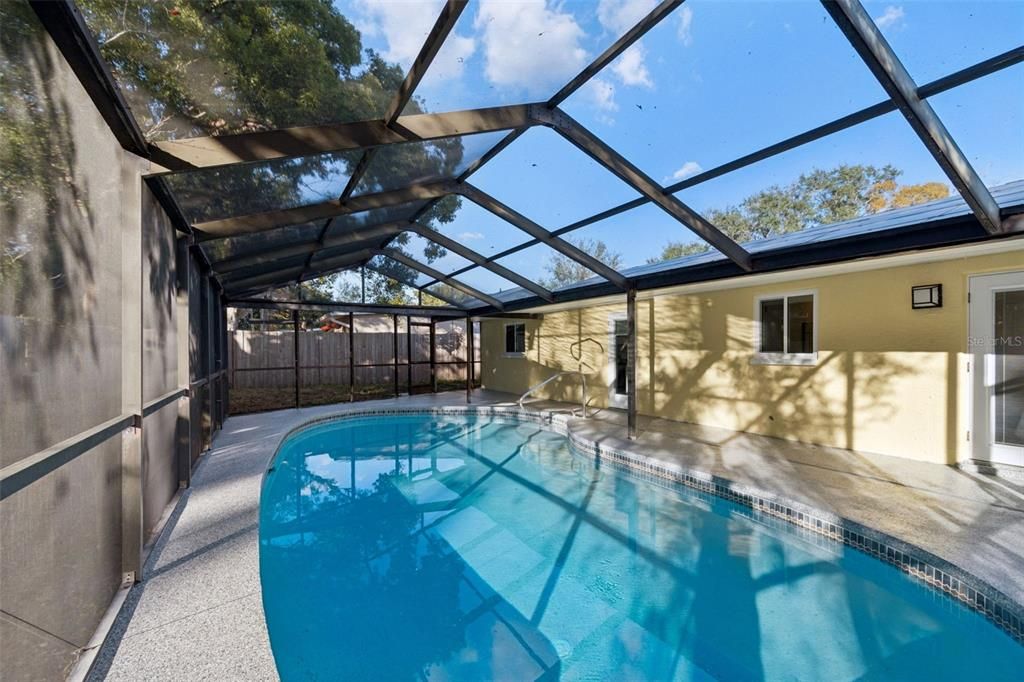 En Venta: $565,000 (4 camas, 2 baños, 1380 Pies cuadrados)