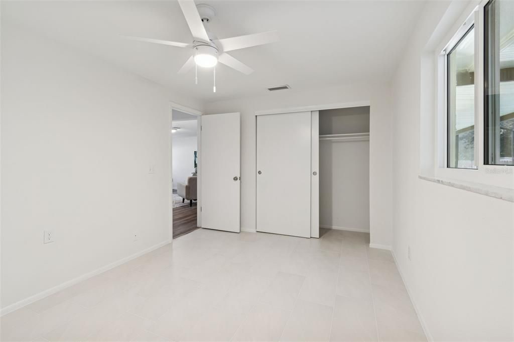 En Venta: $565,000 (4 camas, 2 baños, 1380 Pies cuadrados)