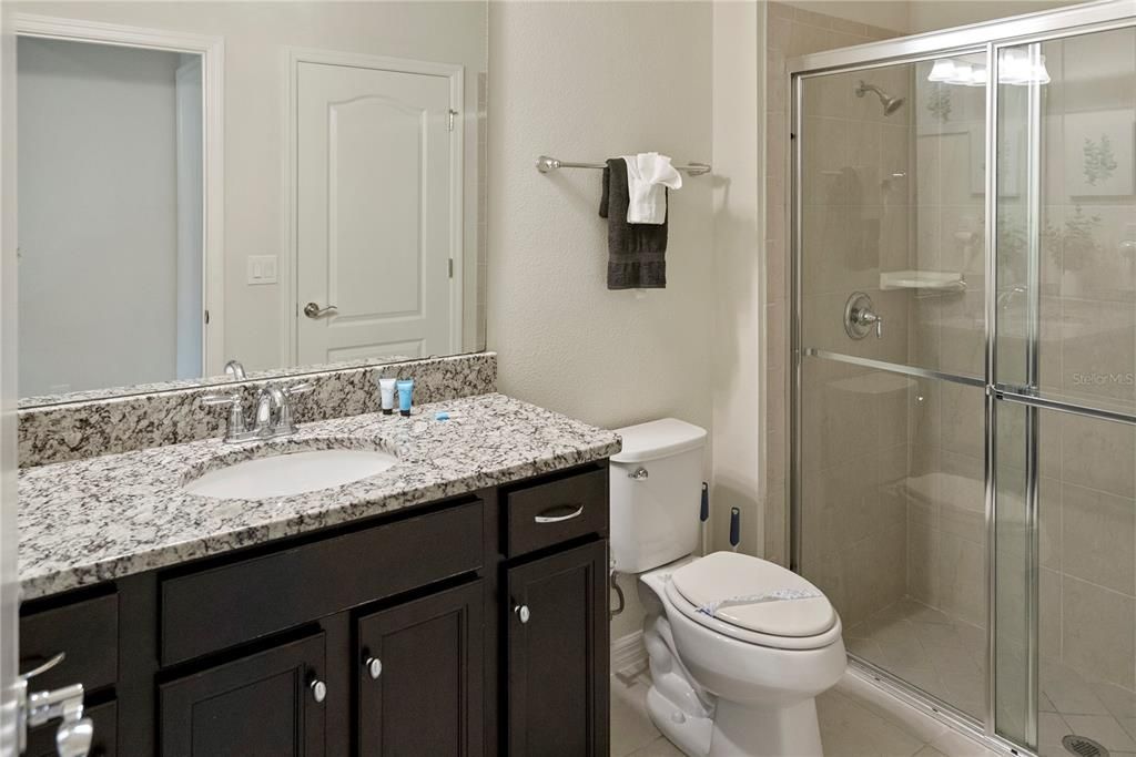 For Rent: $3,000 (5 beds, 5 baths, 2587 Square Feet)