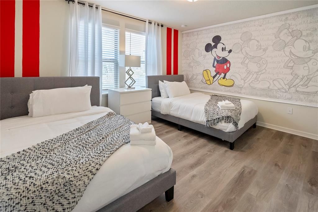 For Rent: $3,000 (5 beds, 5 baths, 2587 Square Feet)