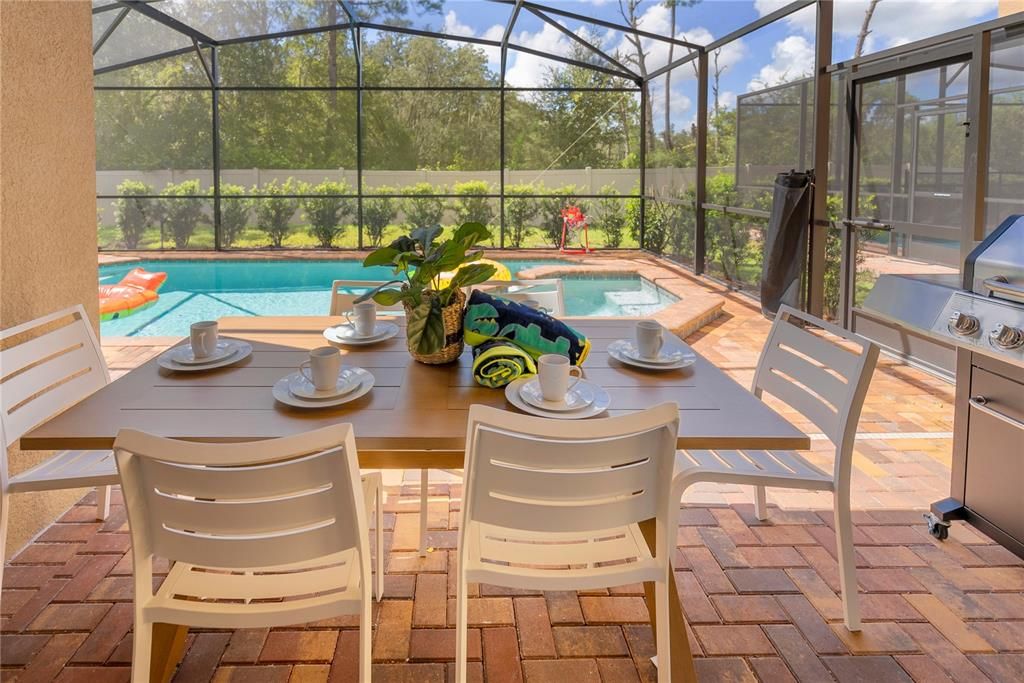 For Rent: $3,000 (5 beds, 5 baths, 2587 Square Feet)