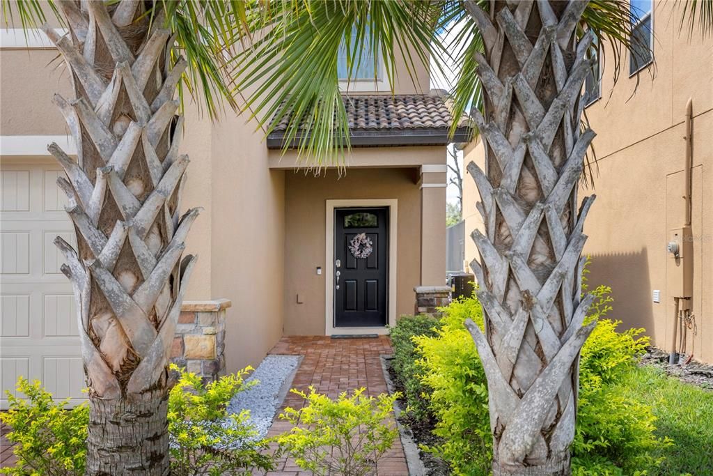 For Rent: $3,000 (5 beds, 5 baths, 2587 Square Feet)