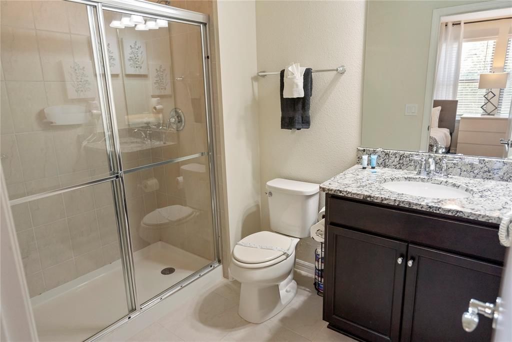 For Rent: $3,000 (5 beds, 5 baths, 2587 Square Feet)