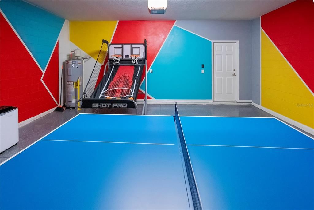 For Rent: $3,000 (5 beds, 5 baths, 2587 Square Feet)