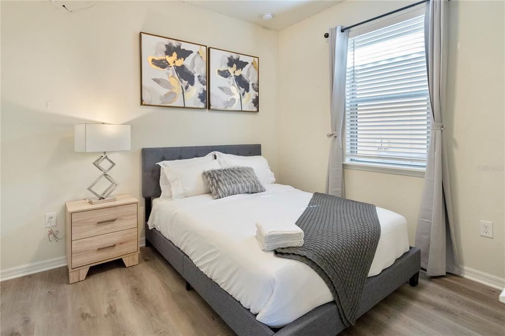 For Rent: $3,000 (5 beds, 5 baths, 2587 Square Feet)