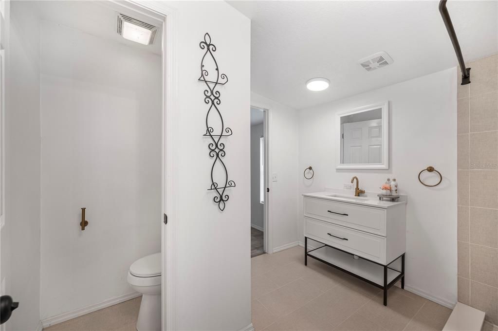 В аренду: $1,400 (2 спален, 2 ванн, 1056 Квадратных фут)