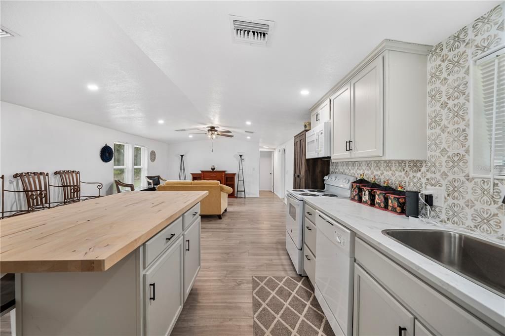 В аренду: $1,400 (2 спален, 2 ванн, 1056 Квадратных фут)