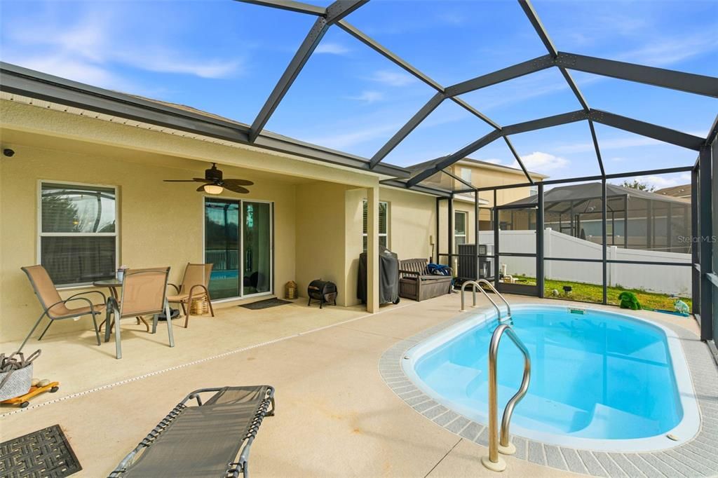 待售: $387,000 (4 贝兹, 2 浴室, 1963 平方英尺)