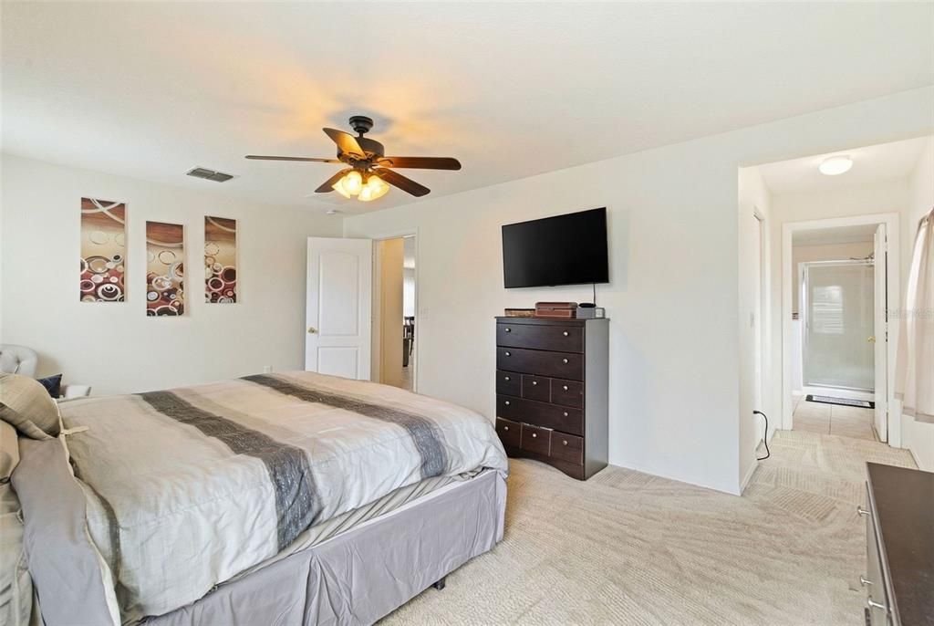 待售: $387,000 (4 贝兹, 2 浴室, 1963 平方英尺)