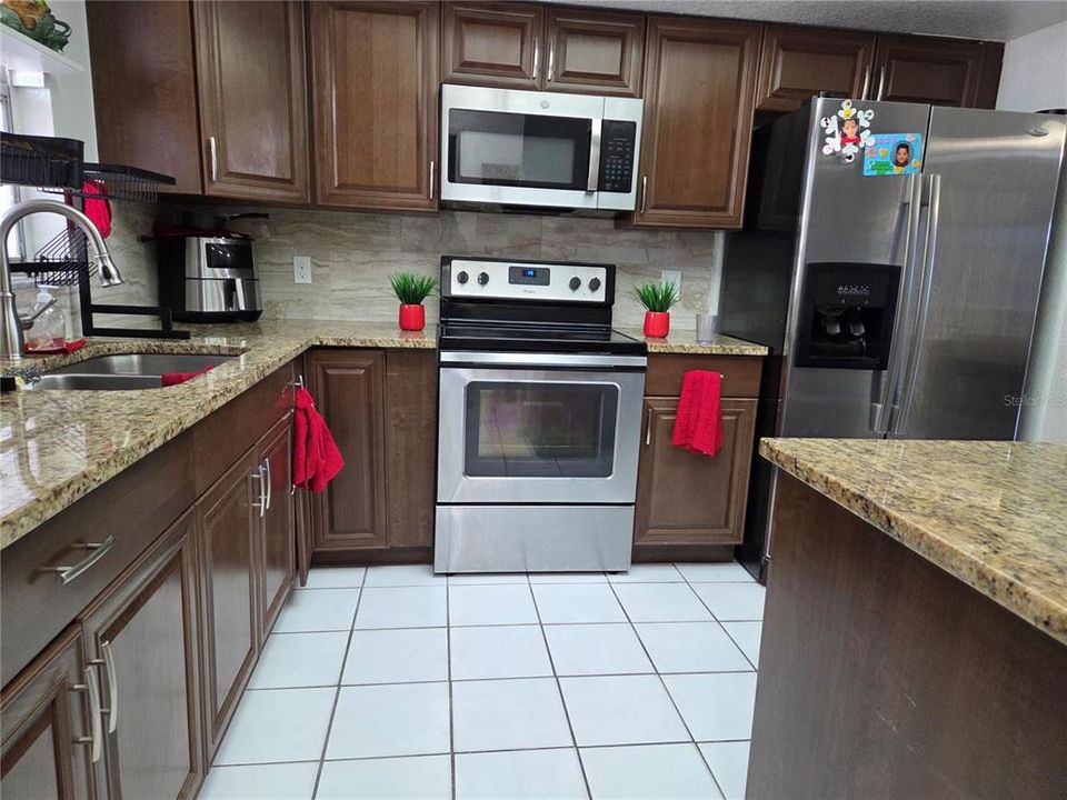 En Venta: $265,000 (3 camas, 2 baños, 1149 Pies cuadrados)