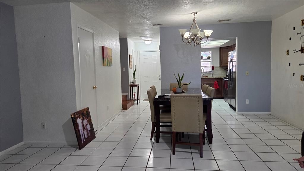 En Venta: $265,000 (3 camas, 2 baños, 1149 Pies cuadrados)