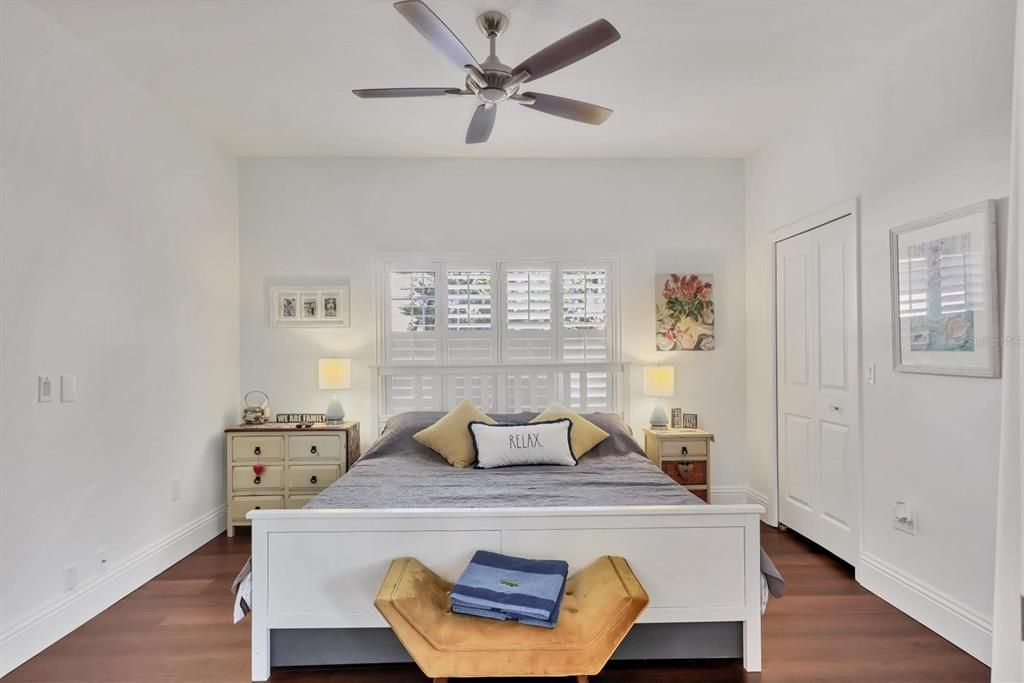 For Sale: $915,000 (3 beds, 3 baths, 2612 Square Feet)