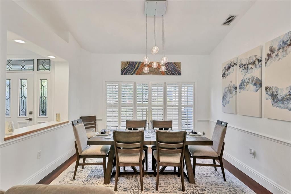 For Sale: $915,000 (3 beds, 3 baths, 2612 Square Feet)