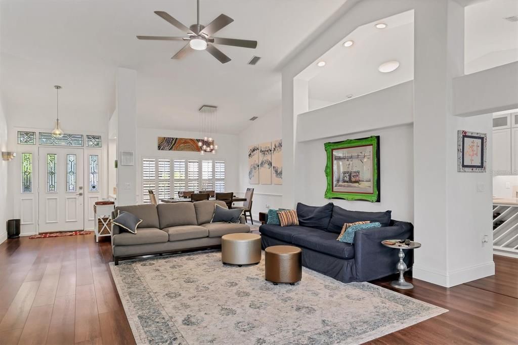 For Sale: $915,000 (3 beds, 3 baths, 2612 Square Feet)