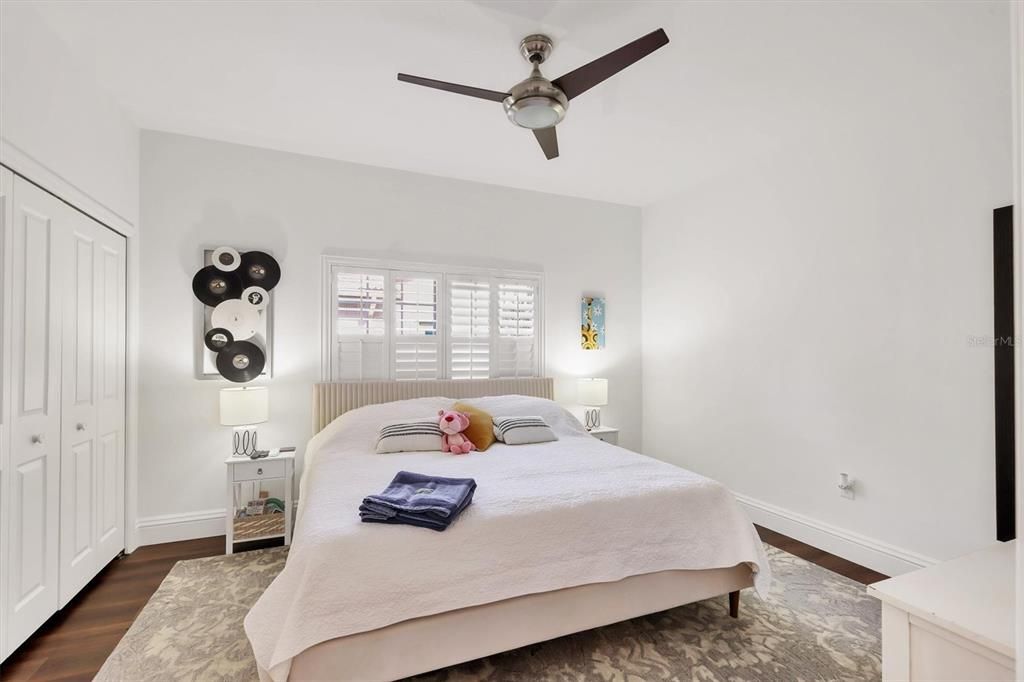 For Sale: $915,000 (3 beds, 3 baths, 2612 Square Feet)