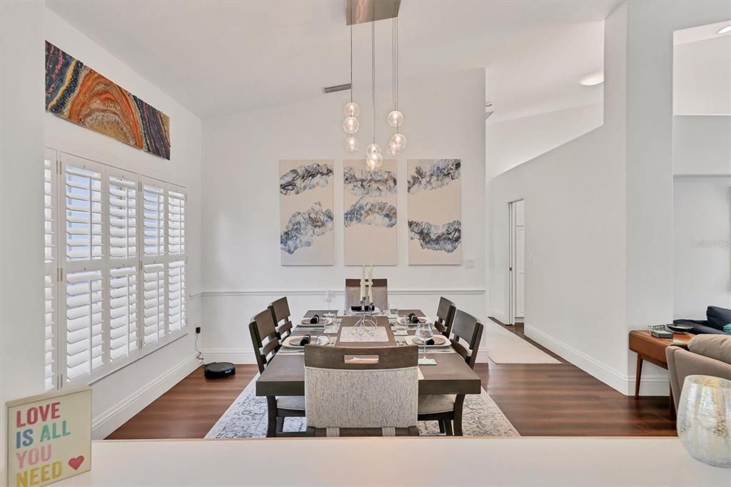 For Sale: $915,000 (3 beds, 3 baths, 2612 Square Feet)