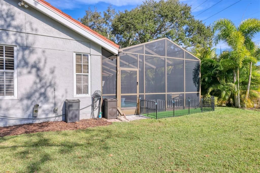 For Sale: $915,000 (3 beds, 3 baths, 2612 Square Feet)