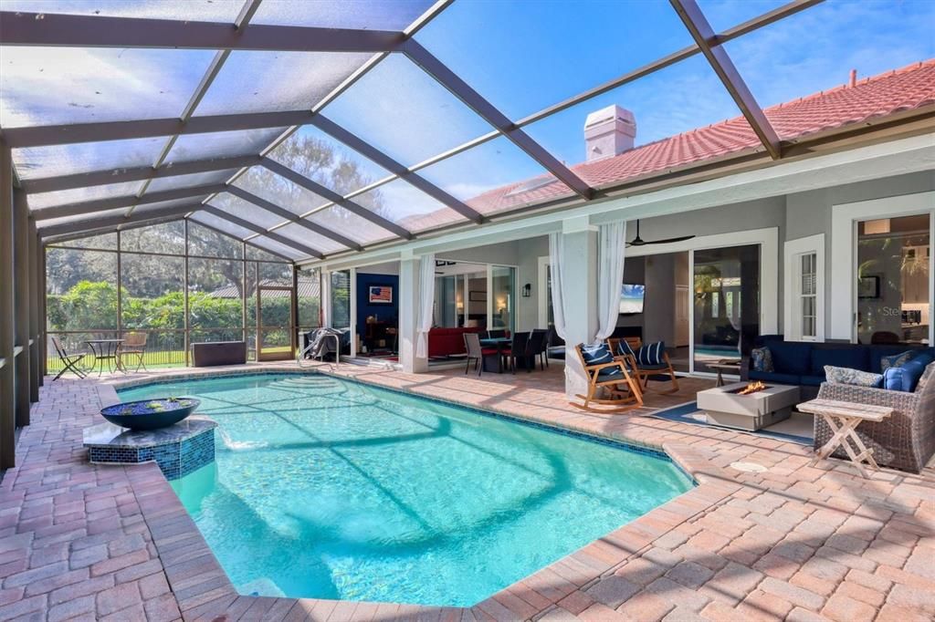 For Sale: $915,000 (3 beds, 3 baths, 2612 Square Feet)