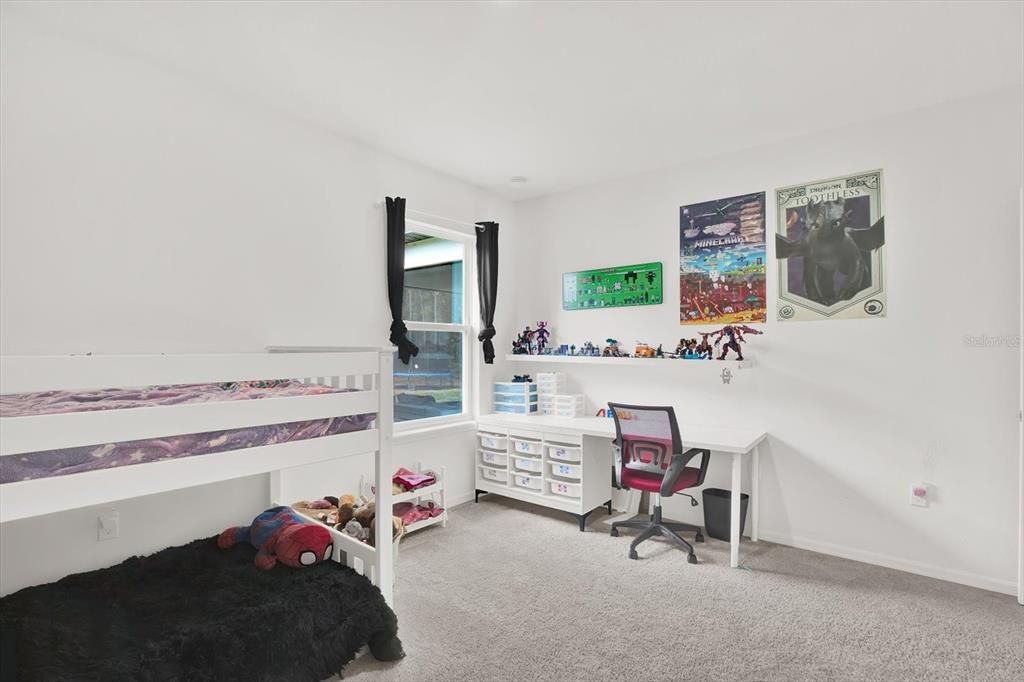 В аренду: $2,300 (4 спален, 2 ванн, 2059 Квадратных фут)