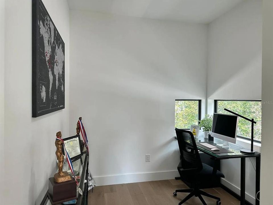 待售: $905,000 (2 贝兹, 2 浴室, 2422 平方英尺)