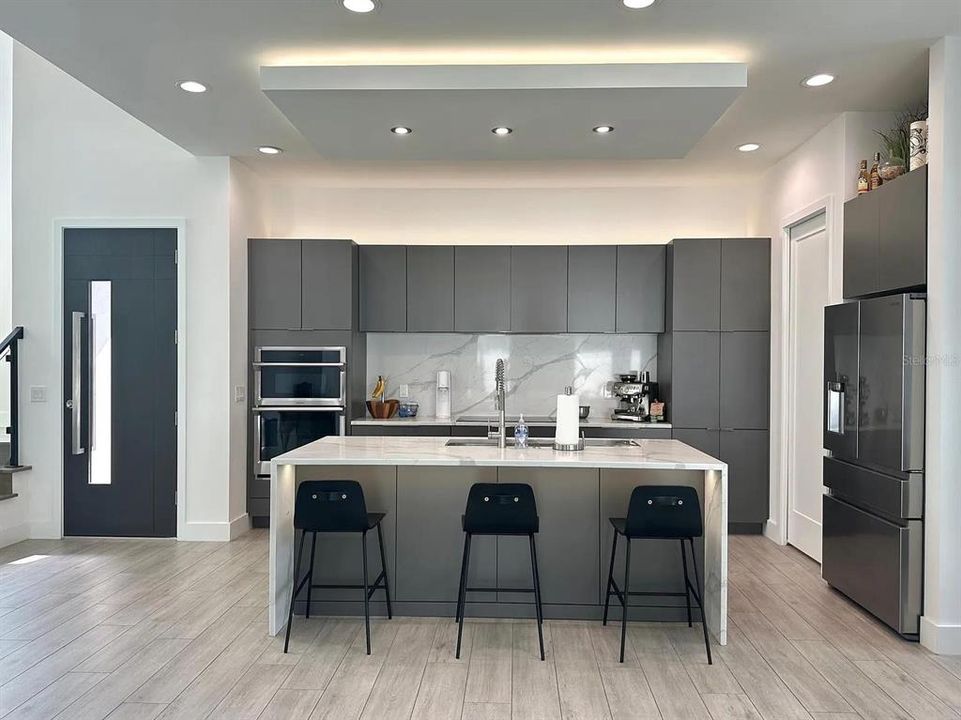 待售: $905,000 (2 贝兹, 2 浴室, 2422 平方英尺)