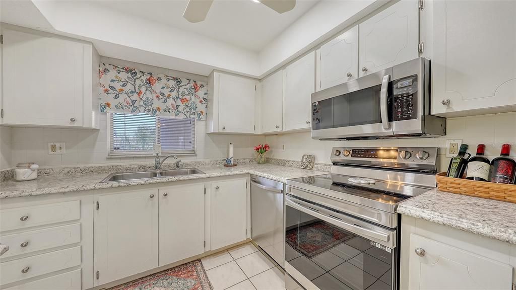 En Venta: $192,400 (2 camas, 2 baños, 1144 Pies cuadrados)