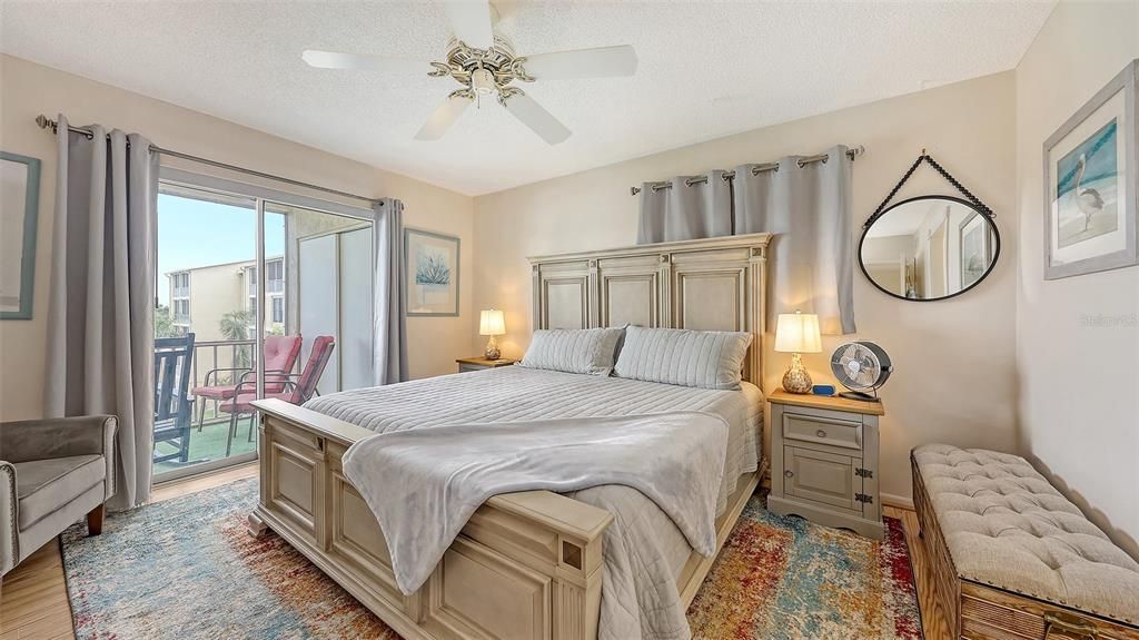 En Venta: $192,400 (2 camas, 2 baños, 1144 Pies cuadrados)