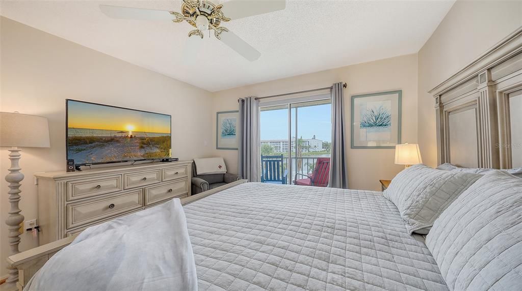 En Venta: $192,400 (2 camas, 2 baños, 1144 Pies cuadrados)