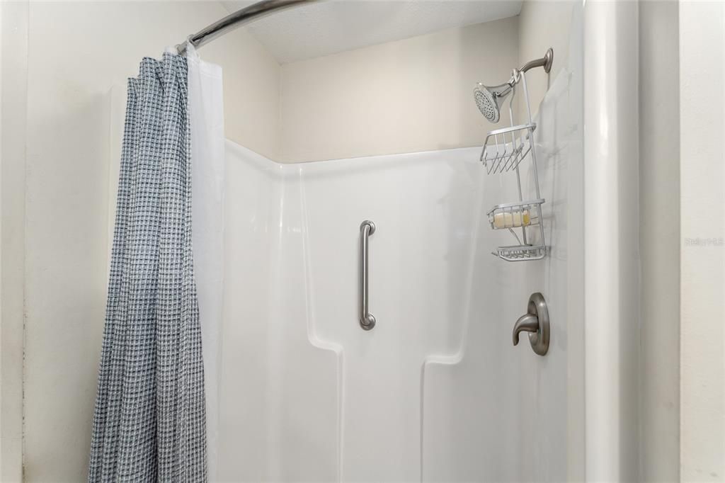 For Sale: $419,000 (4 beds, 2 baths, 1945 Square Feet)