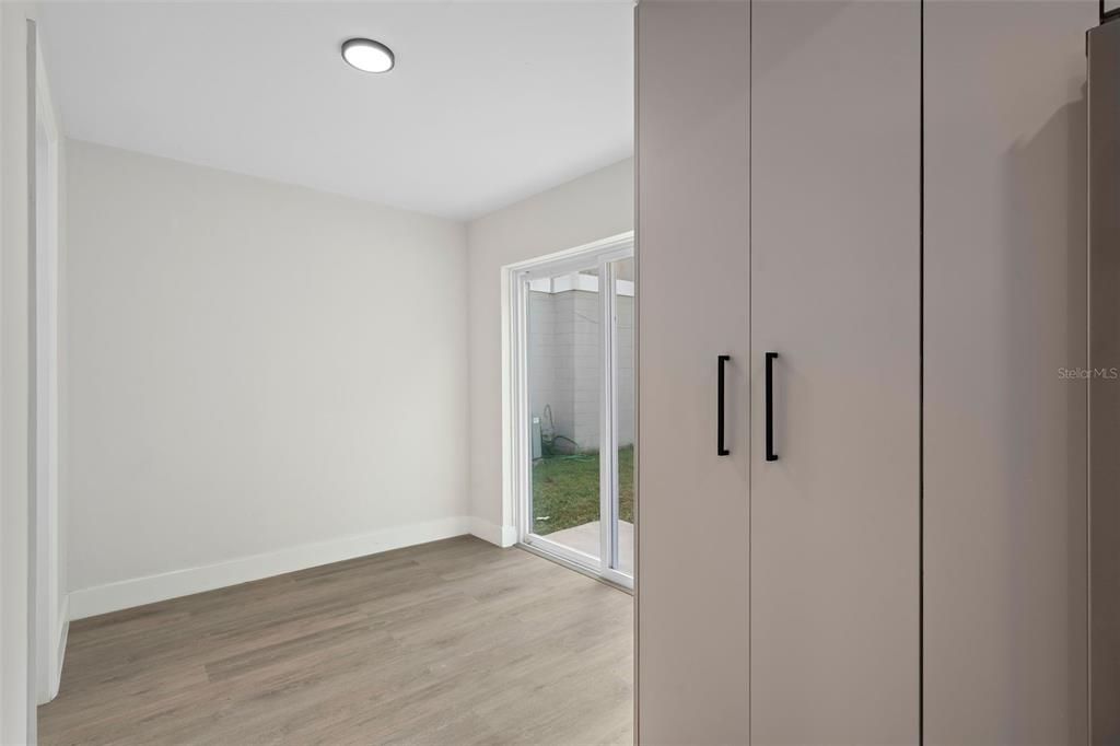 待售: $300,000 (3 贝兹, 2 浴室, 1092 平方英尺)