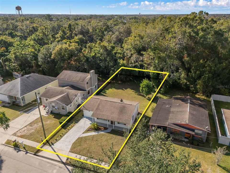 待售: $300,000 (3 贝兹, 2 浴室, 1092 平方英尺)