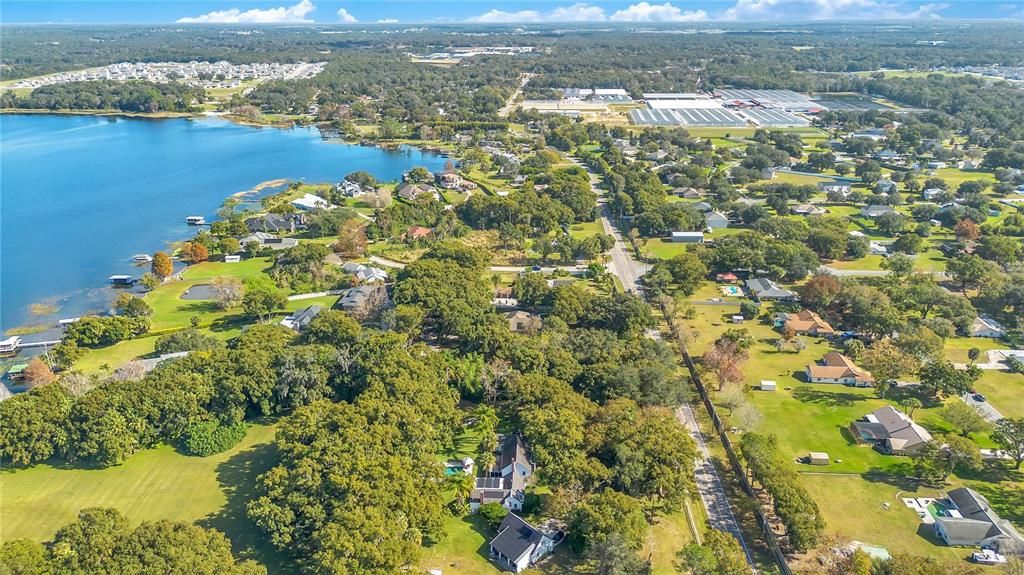 待售: $345,000 (0.95 acres)