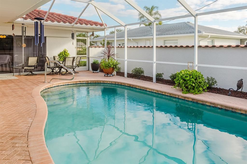 For Sale: $625,000 (3 beds, 2 baths, 1883 Square Feet)