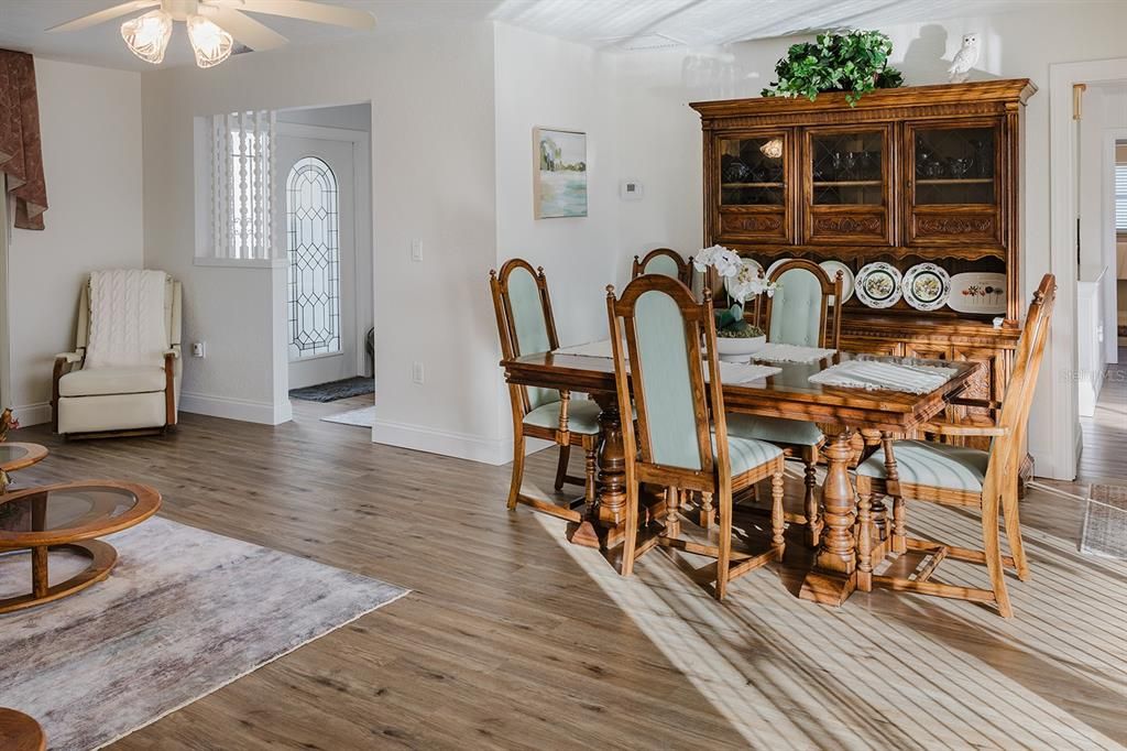 For Sale: $625,000 (3 beds, 2 baths, 1883 Square Feet)