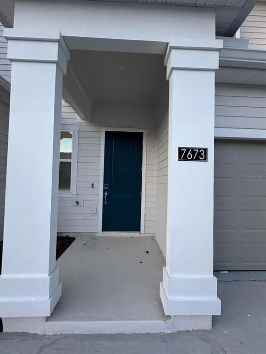 For Rent: $2,200 (3 beds, 2 baths, 1672 Square Feet)