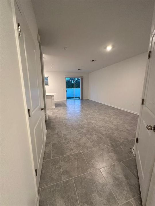 For Rent: $2,200 (3 beds, 2 baths, 1672 Square Feet)