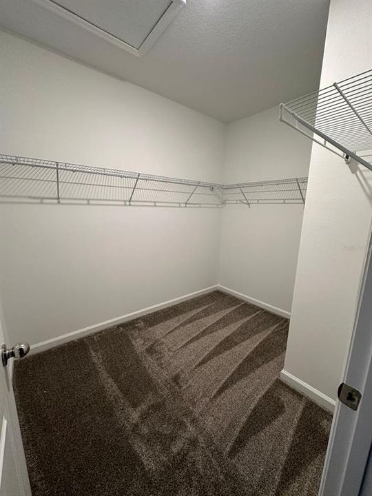 For Rent: $2,200 (3 beds, 2 baths, 1672 Square Feet)