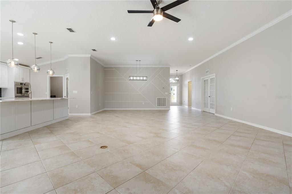 For Sale: $419,900 (3 beds, 3 baths, 2363 Square Feet)