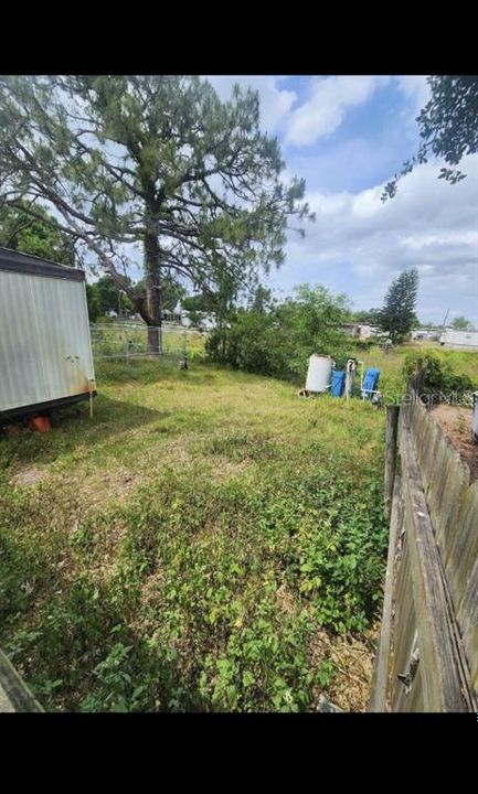 For Sale: $52,000 (2 beds, 1 baths, 672 Square Feet)