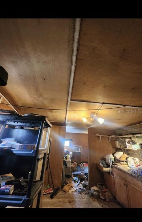 For Sale: $52,000 (2 beds, 1 baths, 672 Square Feet)