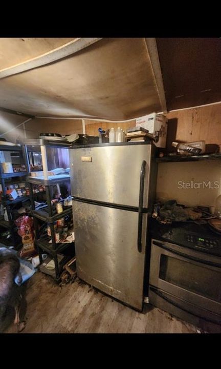 For Sale: $52,000 (2 beds, 1 baths, 672 Square Feet)