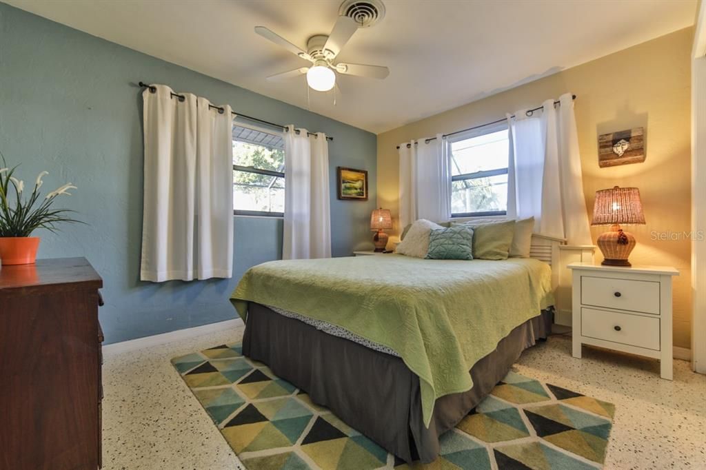 For Rent: $4,000 (3 beds, 2 baths, 1586 Square Feet)