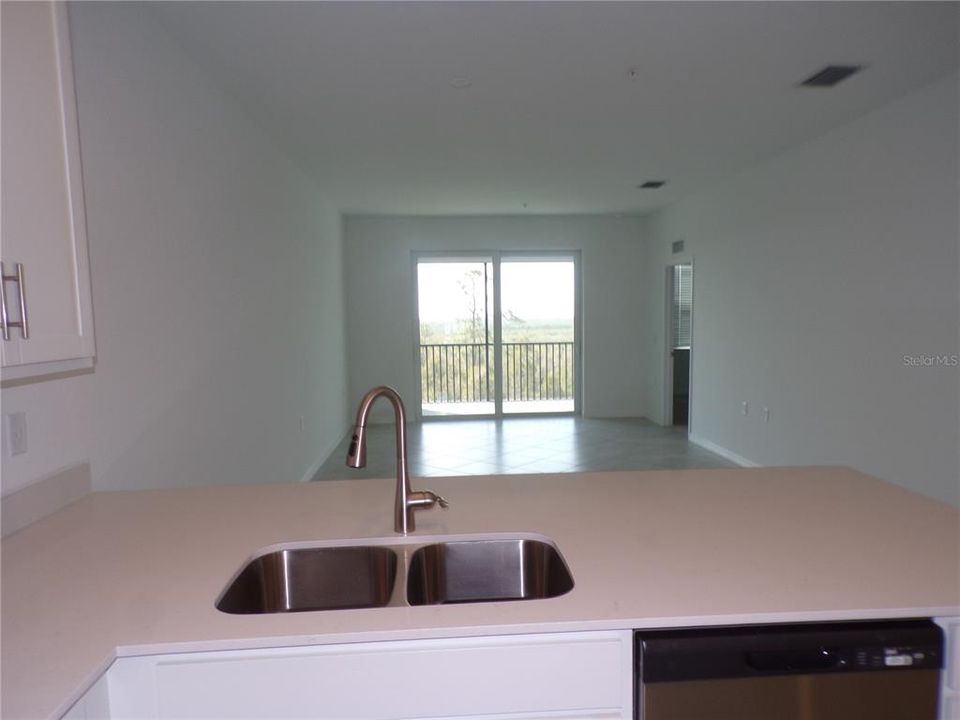 For Rent: $1,695 (2 beds, 2 baths, 1120 Square Feet)