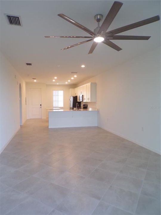 For Rent: $1,695 (2 beds, 2 baths, 1120 Square Feet)