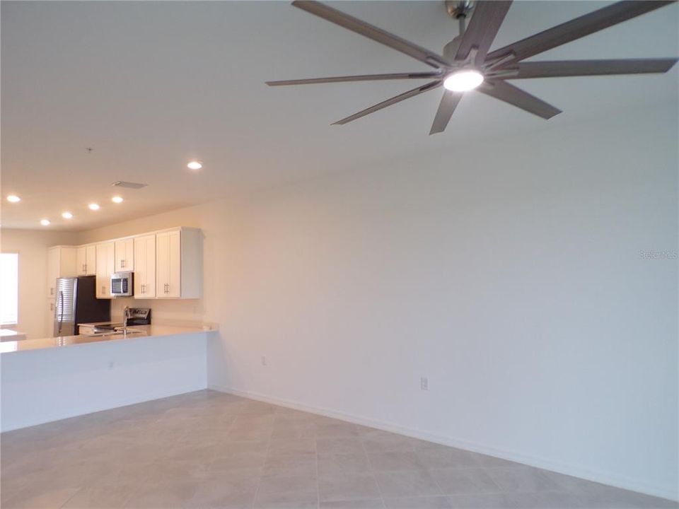 For Rent: $1,695 (2 beds, 2 baths, 1120 Square Feet)