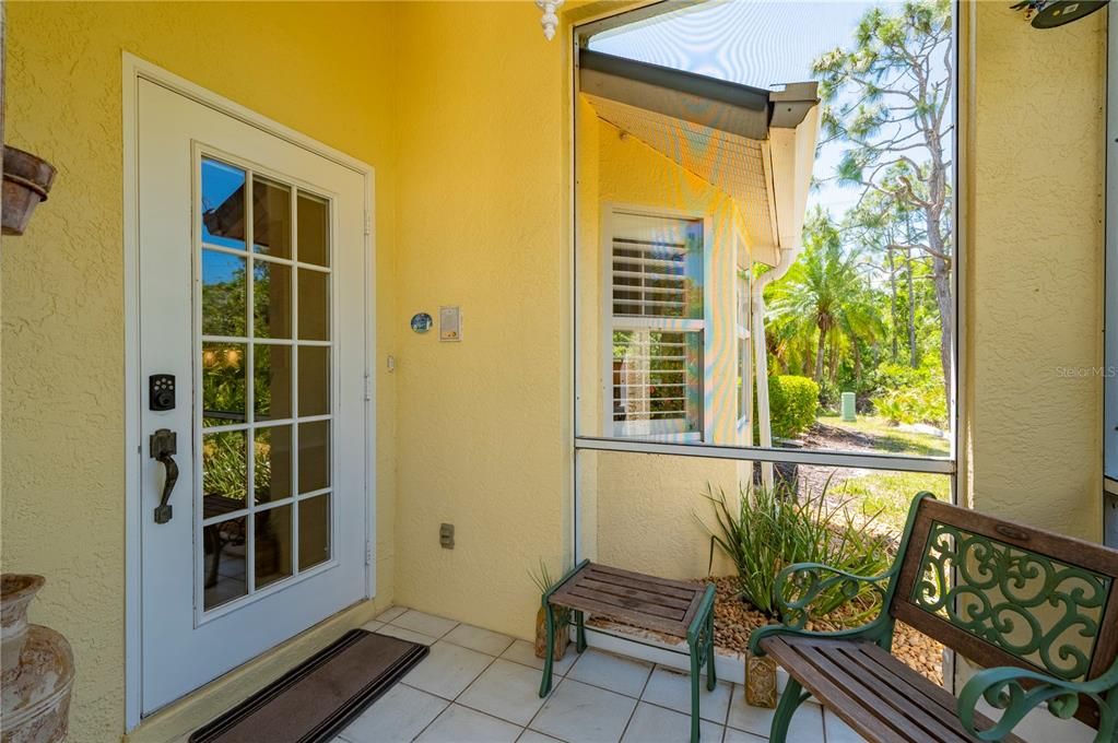 На продажу: $319,000 (2 спален, 2 ванн, 1162 Квадратных фут)